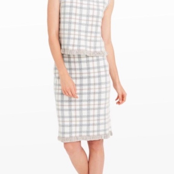 Club Monaco Dresses & Skirts - Club Monaco Zina Sweater Skirt